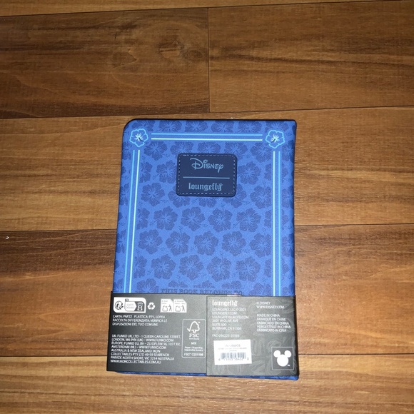 Disney Loungefly Stitch Notebook Brand New - Picture 2 of 2